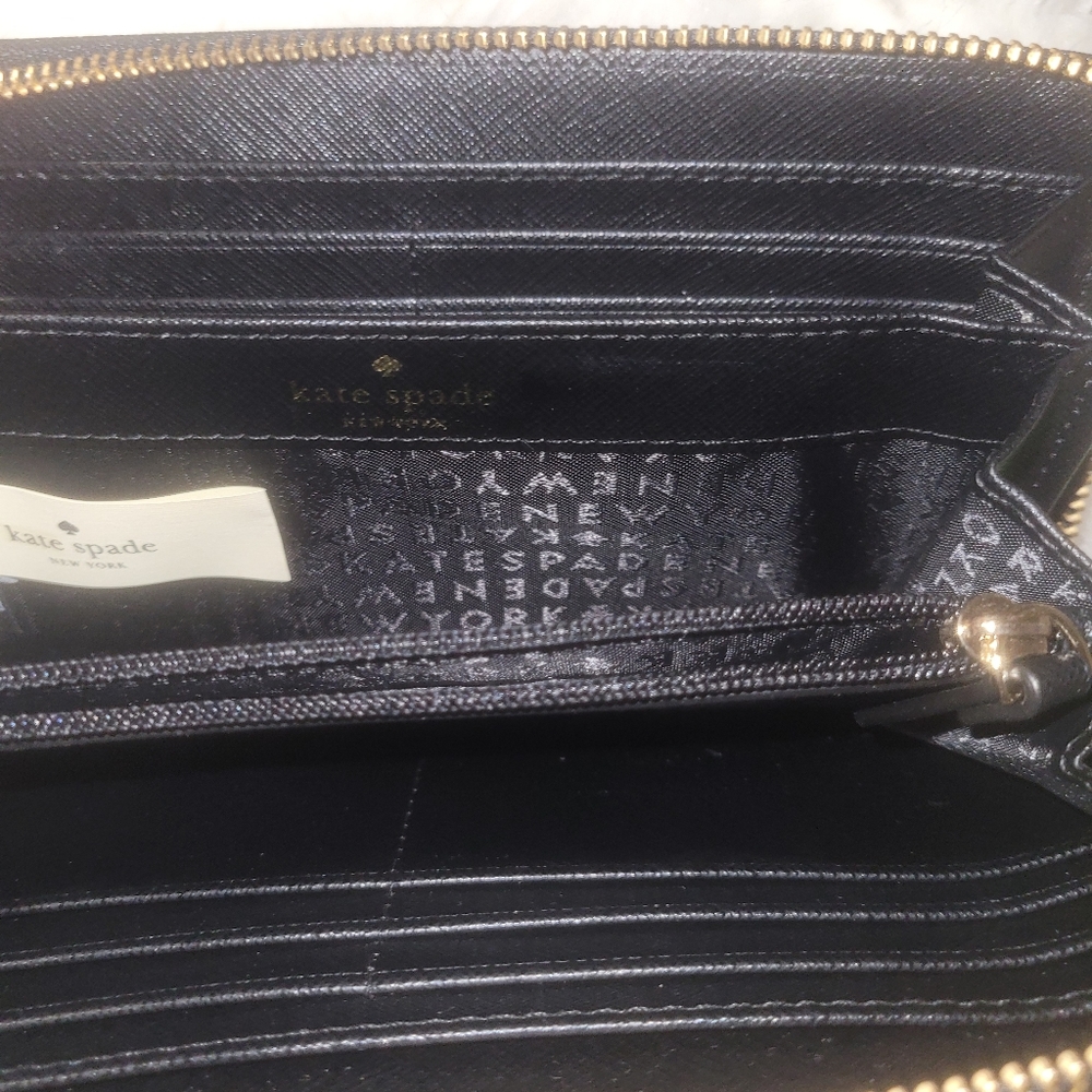 Kate Spade wallet - Picture 4 of 8